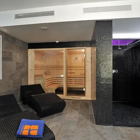 Hispania מלון 4*