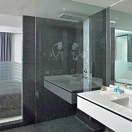 Hispania Hotel 4*